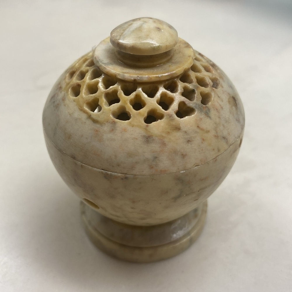 Windsor Natural Soapstone Box Round Trinket Incense Holder Burner